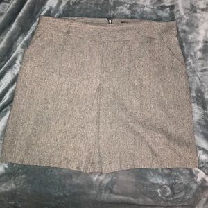 Skirt with pockets